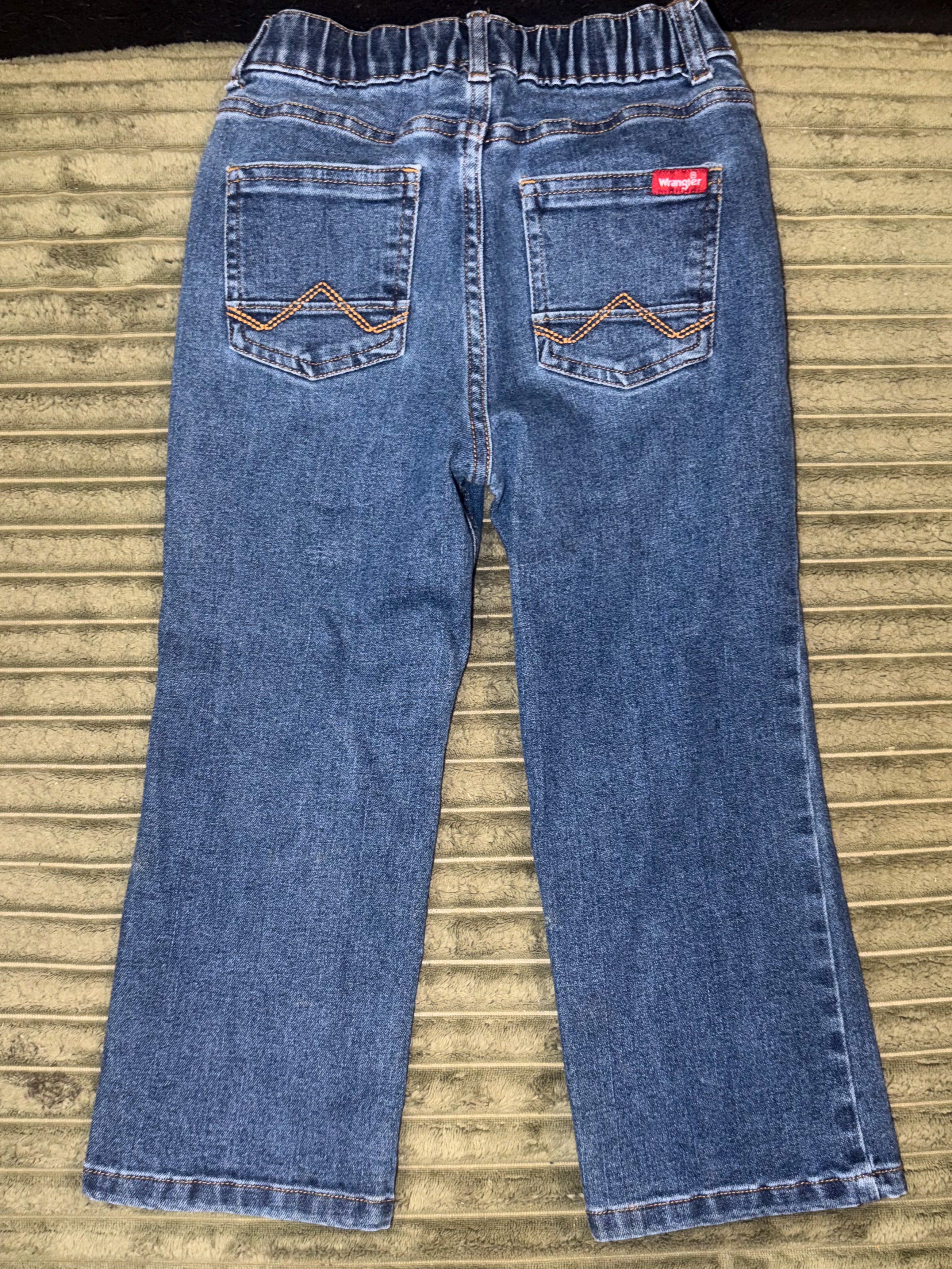 Boy's Wrangler jeans size 4-5 years