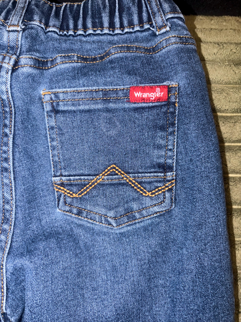 Boy's Wrangler jeans size 4-5 years