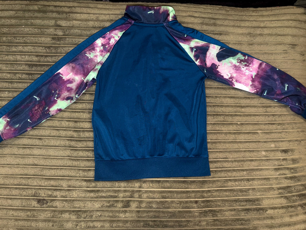 Boy's Nike jacket size 4-5 years
